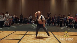 Jade Chynoweth feet photo thumbnail