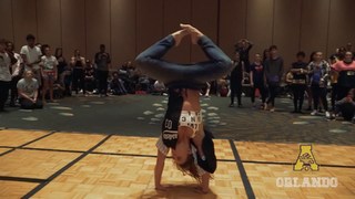 Jade Chynoweth feet photo thumbnail