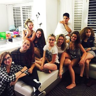 Jade Chynoweth feet photo thumbnail