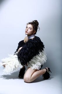 Jade Chynoweth feet photo thumbnail