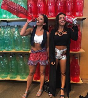 Jade Chynoweth feet photo thumbnail