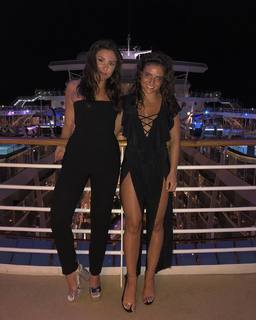 Jade Chynoweth feet photo thumbnail