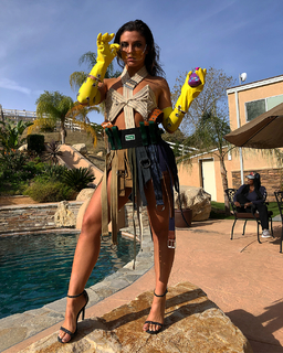 Jade Chynoweth feet photo thumbnail