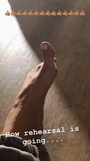 Jade Chynoweth feet photo thumbnail