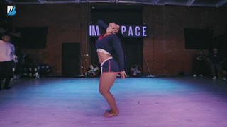 Jade Chynoweth feet photo thumbnail