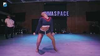 Jade Chynoweth feet photo thumbnail