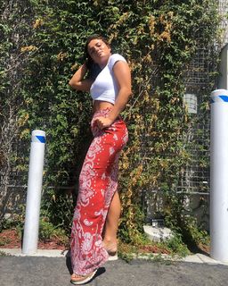 Jade Chynoweth feet photo thumbnail