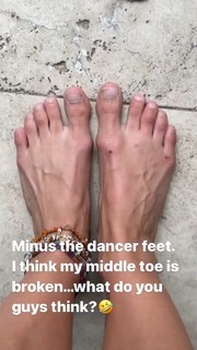 Jade Chynoweth feet photo thumbnail