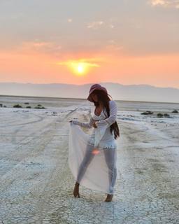 Jade Chynoweth feet photo thumbnail