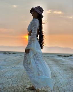 Jade Chynoweth feet photo thumbnail