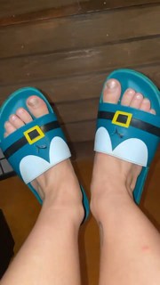 Jade Chynoweth feet photo thumbnail