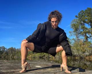 Jade Chynoweth feet photo thumbnail