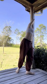 Jade Chynoweth feet photo thumbnail