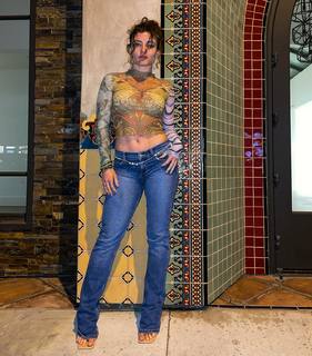 Jade Chynoweth feet photo thumbnail