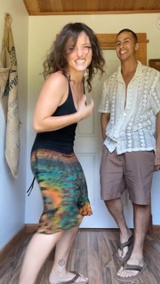 Jade Chynoweth feet photo thumbnail