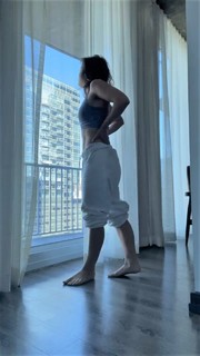 Jade Chynoweth feet photo thumbnail