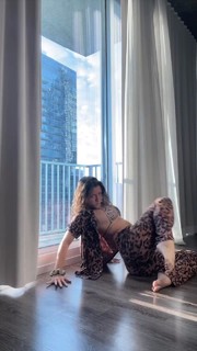 Jade Chynoweth feet photo thumbnail
