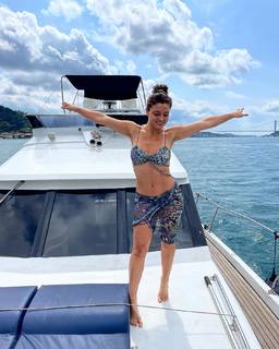 Jade Chynoweth feet photo thumbnail