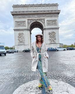 Jade Chynoweth feet photo thumbnail