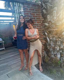 Jade Chynoweth feet photo thumbnail