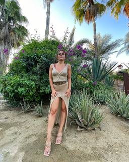 Jade Chynoweth feet photo thumbnail