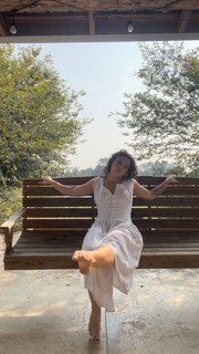 Jade Chynoweth feet photo thumbnail