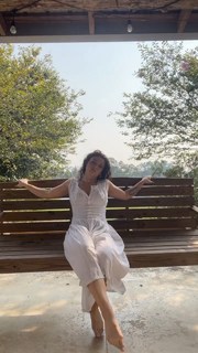 Jade Chynoweth feet photo thumbnail