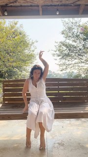 Jade Chynoweth feet photo thumbnail