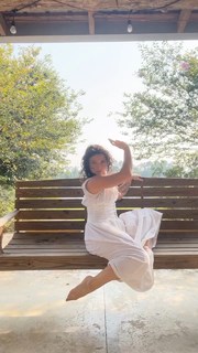 Jade Chynoweth feet photo thumbnail