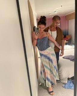 Jade Chynoweth feet photo thumbnail