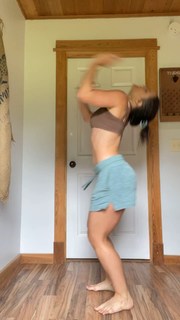 Jade Chynoweth feet photo thumbnail