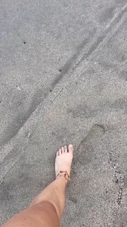 Jade Chynoweth feet photo thumbnail