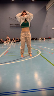 Jade Chynoweth feet photo thumbnail