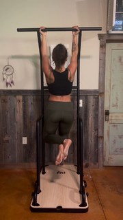 Jade Chynoweth feet photo thumbnail