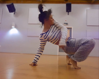 Jade Chynoweth feet photo thumbnail