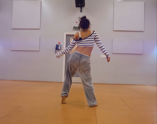 Jade Chynoweth feet photo thumbnail