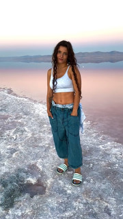 Jade Chynoweth feet photo thumbnail