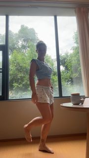 Jade Chynoweth feet photo thumbnail