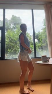 Jade Chynoweth feet photo thumbnail