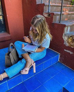 Jade Pettyjohn feet photo thumbnail