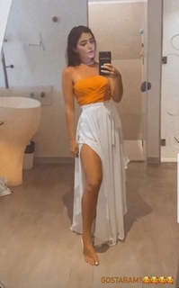 Jade Picon feet photo thumbnail