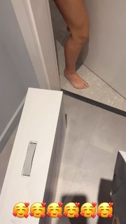 Jade Picon feet photo thumbnail