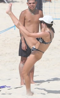 Jade Picon feet photo thumbnail
