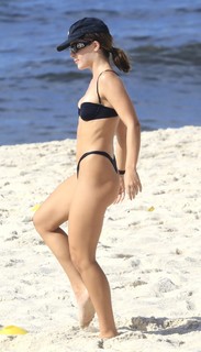 Jade Picon feet photo thumbnail