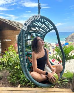 Jade Picon feet photo thumbnail