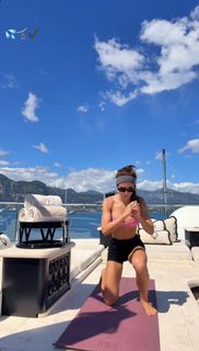 Jade Picon feet photo thumbnail
