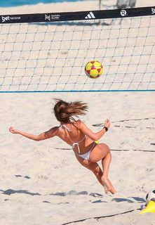 Jade Picon feet photo thumbnail