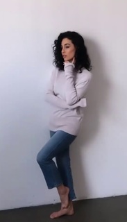 Jade Tailor feet photo 13