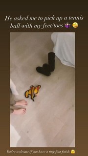Jade Tailor feet photo 13