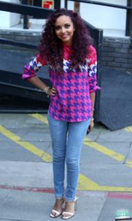 Jade Thirlwall feet photo thumbnail